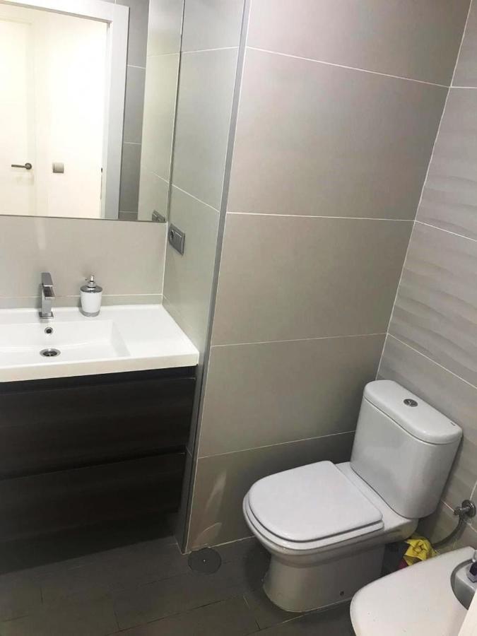 Malaga Centro - La Trinidad Apartment Luaran gambar